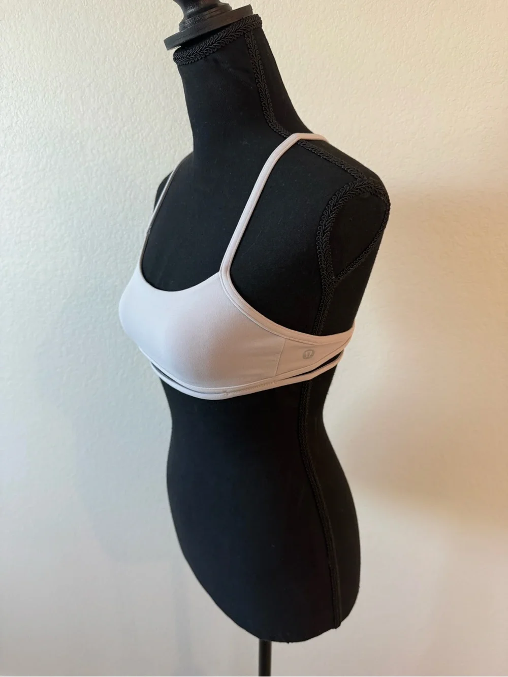 Lululemon Quiet Within Bra Iced Iris Size 6 Gently Used